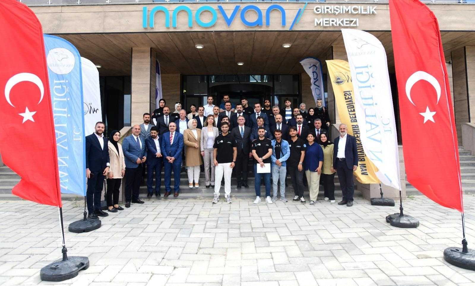 Van YYÜ Öncülüğünde YazılımVan’25 ile Dijital Dönüşüm