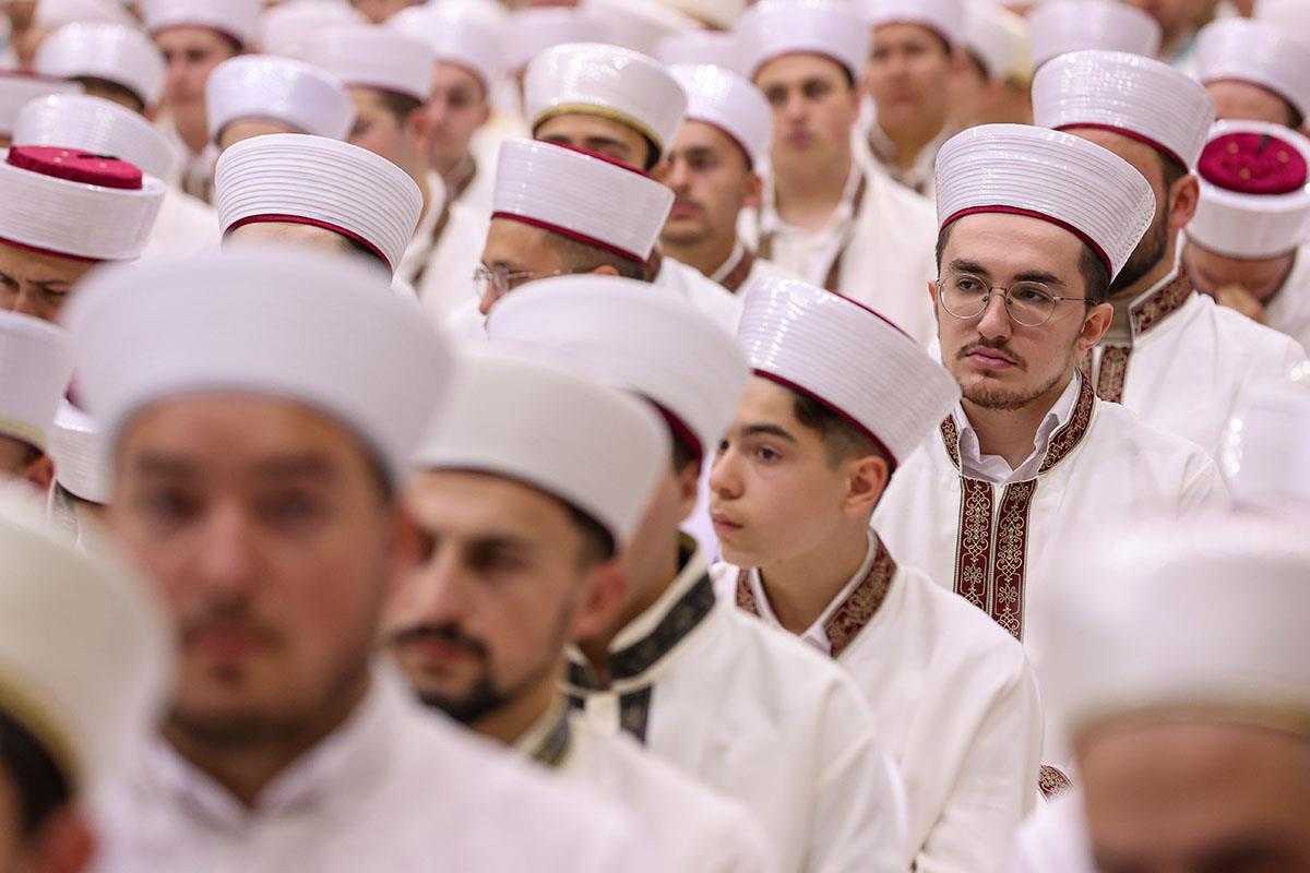 452 öğrenci icazet aldı