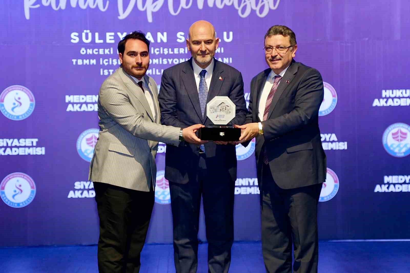 Süleyman Soylu: 