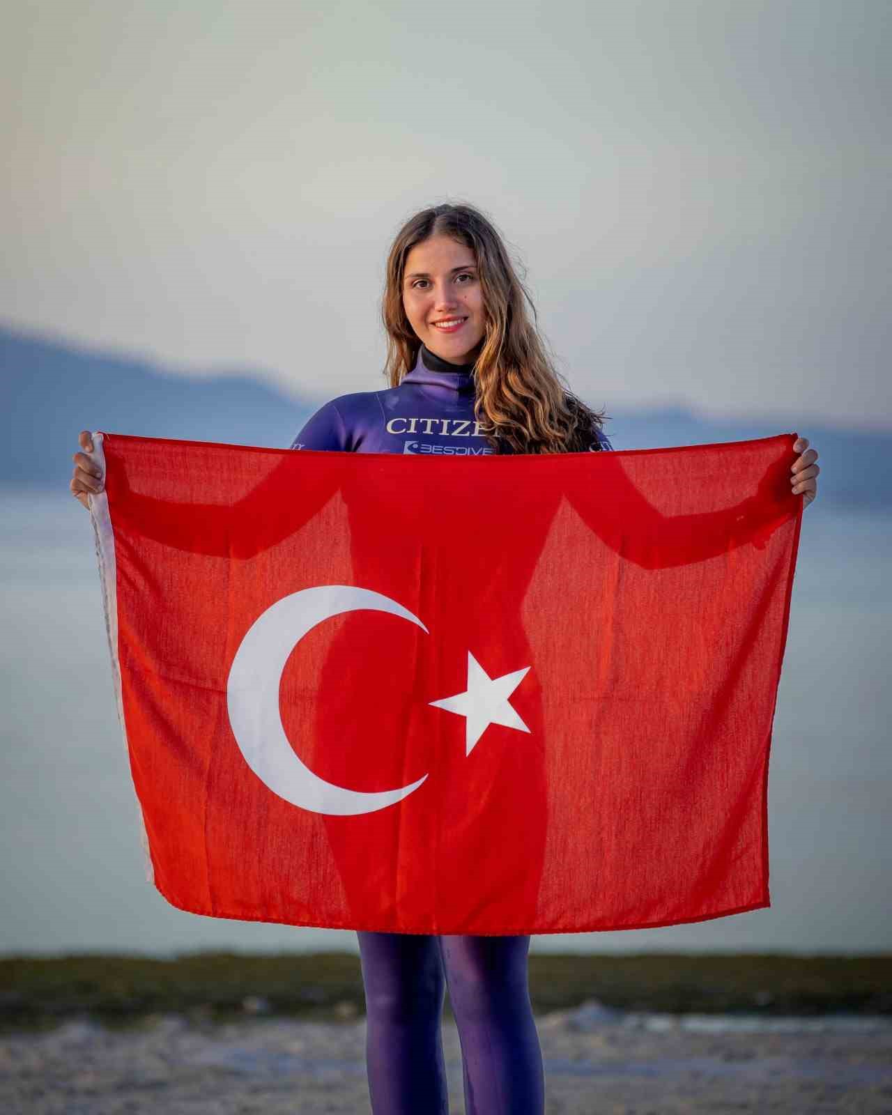 Serbest dalışın yeni yıldızı Yasemin Ulucan’dan Dünya Kupası’nda büyük başarı