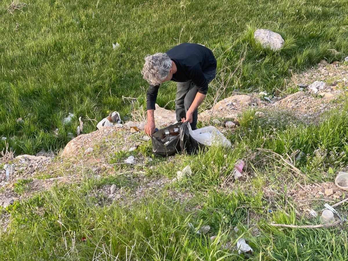 Alkol şişeleri tarihi gölgede bıraktı: Şişelerin rastgele atılmasına tepki
