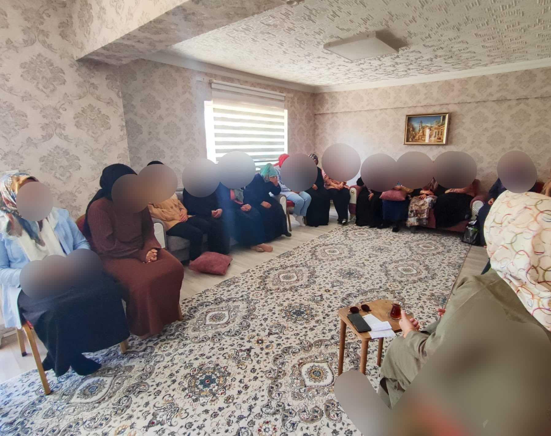 Çaldıran İlçe Müftülüğünden Anneler İçin Manevi Destek Programı