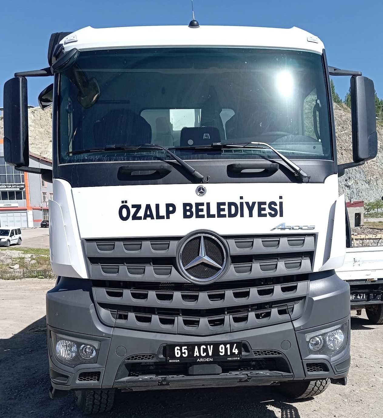 Özalp Belediyesi Araç Filosunu Güçlendiriyor