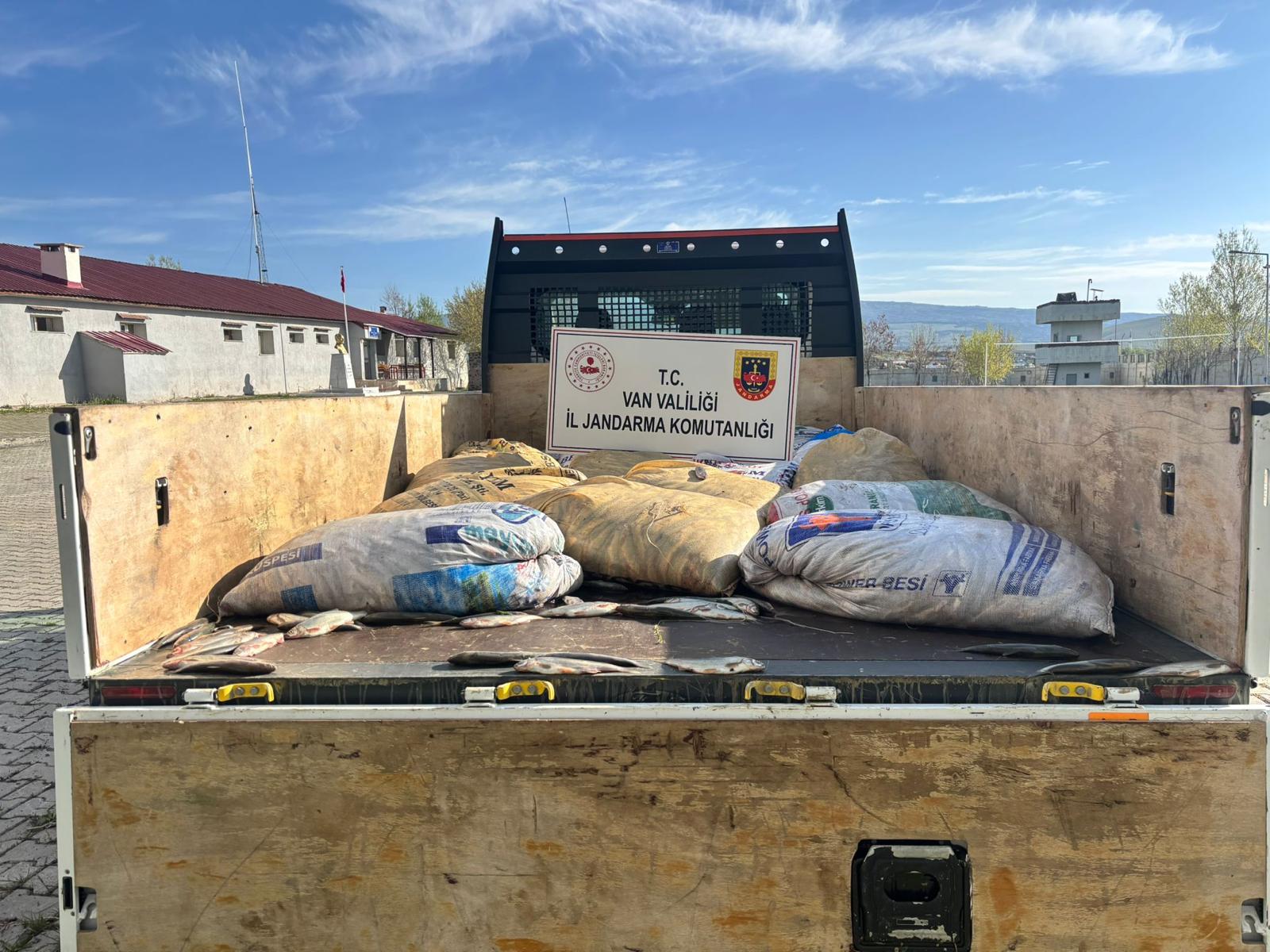 Van’ın İncileri’ne uzanan ağa geçit yok!