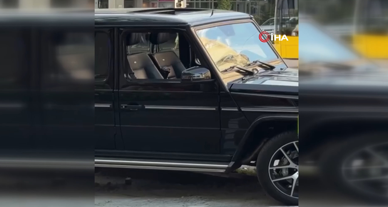 Almanya’da araç kalabalığa daldı, çok sayıda yaralı var