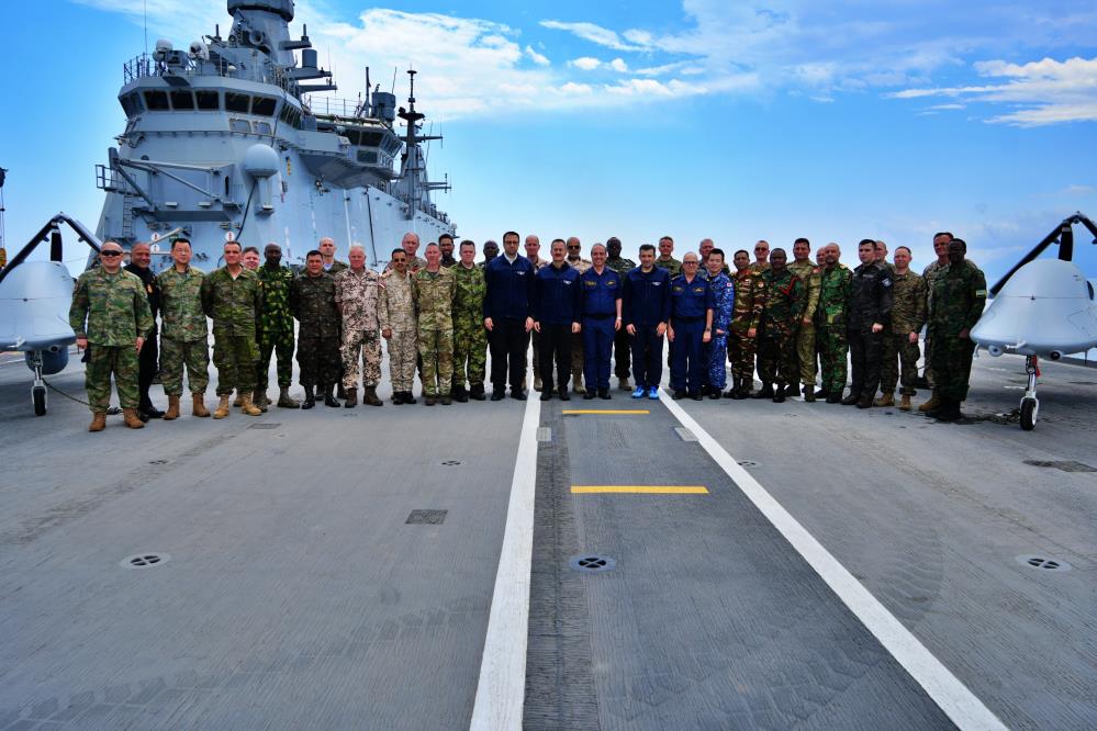 komutanlardan “yeni çağ” vurgusu