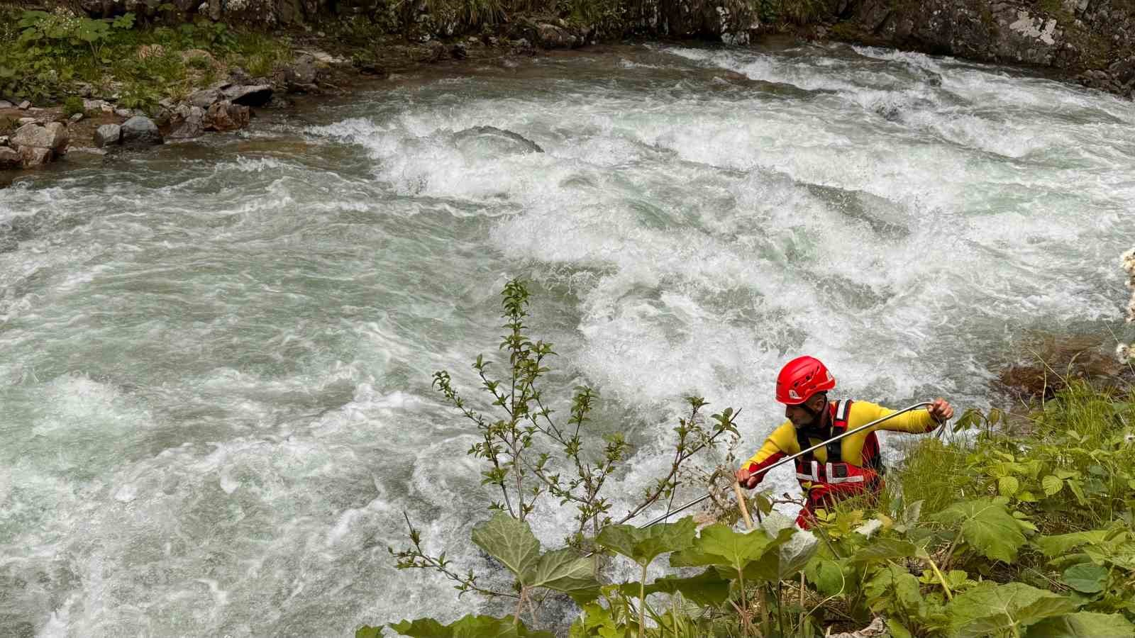 Dereye Düşen Çocuk İçin Arama Başlatıldı