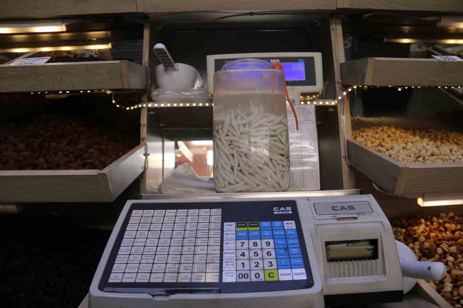 Dünyanın En Pahalı Sakızı Çeyrek Altını Solladı