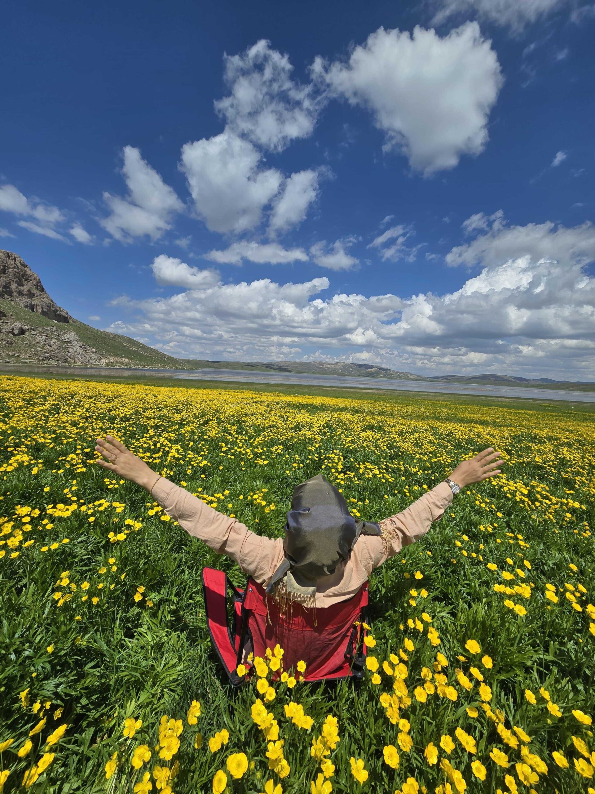 Van’ın Saklı Cenneti: Keşiş Gölü Büyüleyici Manzarasıyla Hayran Bırakıyor