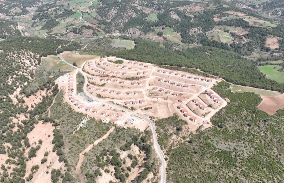 Depremzede muhtar: ‘Villa Yapılacağını Hiç Beklemiyorduk!'”