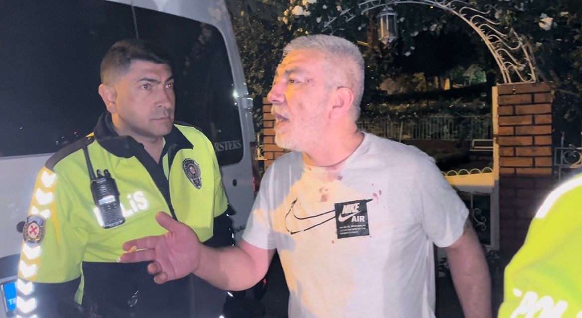 Alkollü sürücü polisleri sabır sınavından geçirdi...Ehliyeti 2041 yılına kadar olmayacak