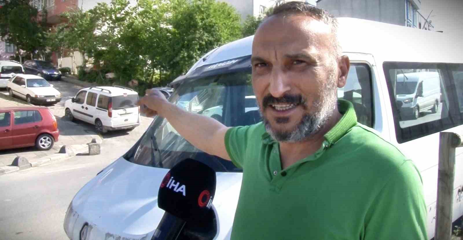 Park halindeki aracın elektrik ve teknik aksamını çaldılar, o anlar kamerada