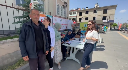 Gürpınar’da Sağlıklı Yaşam İçin Farkındalık Standı Kuruldu