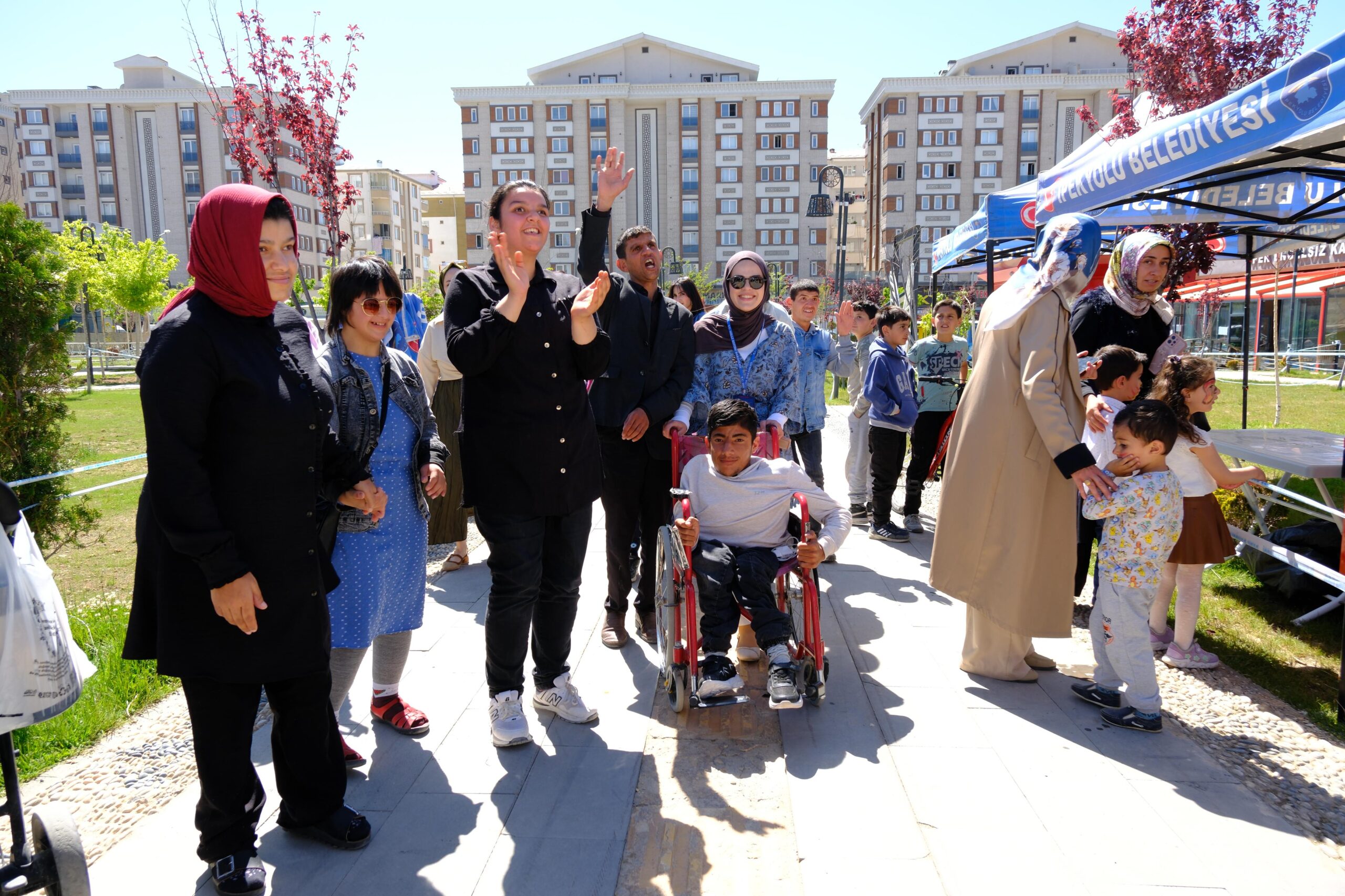 İpekyolu Belediyesi’nden “Engel Değil, Endersiniz” Etkinliği