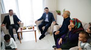 Bakan Kurum: “Tüm vatandaşlarımız evlerine kavuşana kadar çalışacağız”