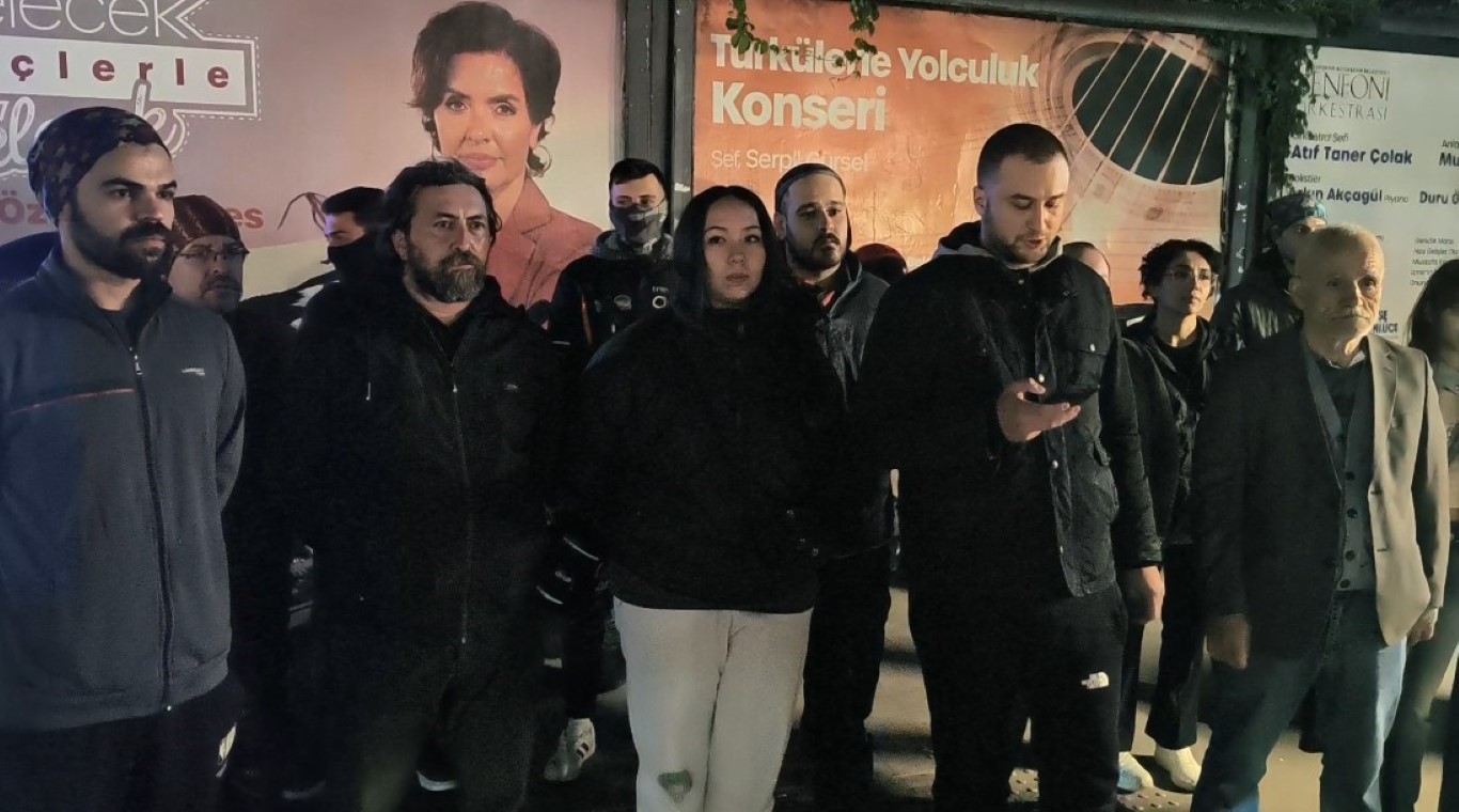 Paket Bıraktığı Sokakta Dehşeti Yaşadı: Kurye 5 Yerinden Bıçaklandı!