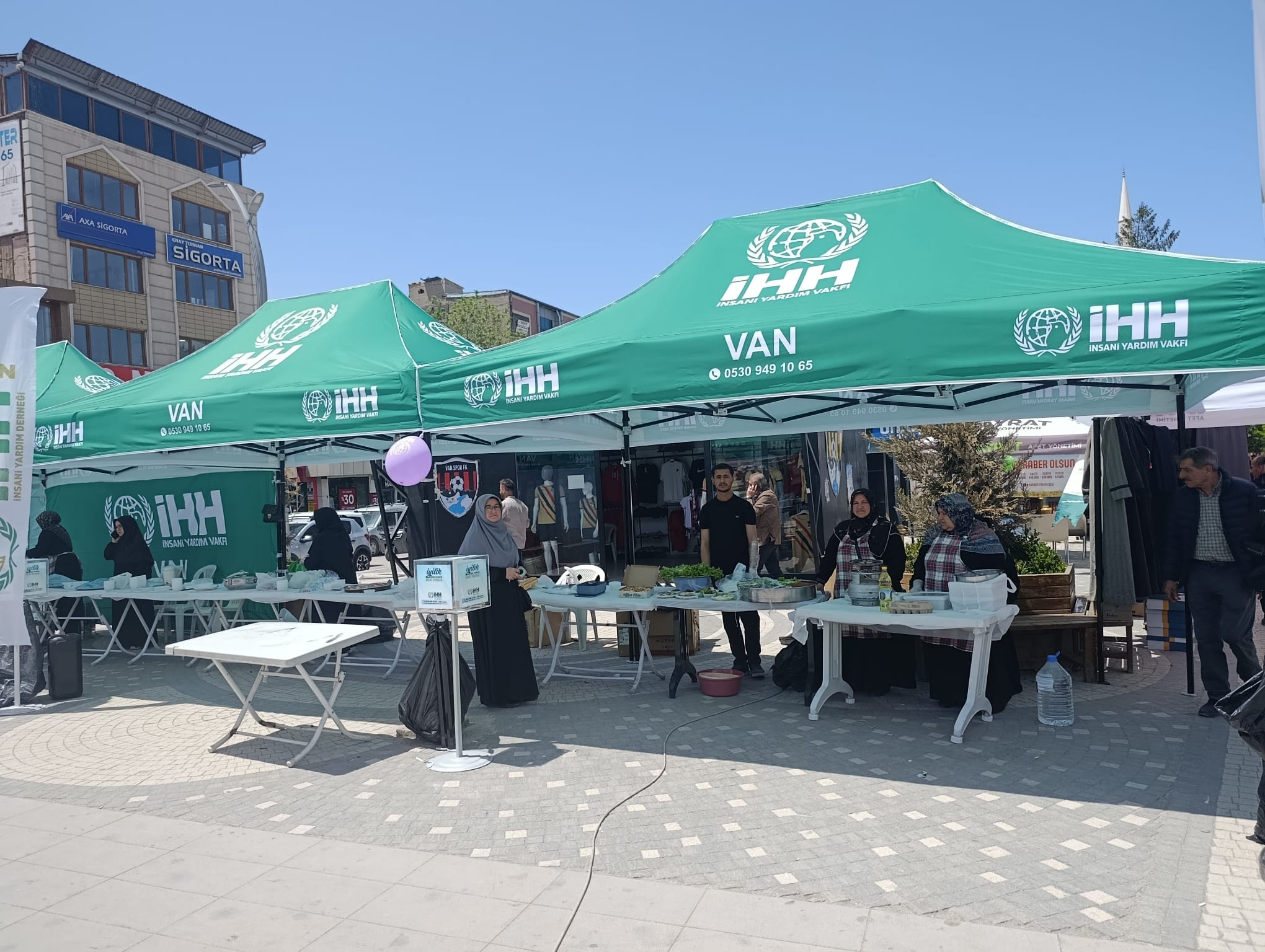 Van’da İHH Kadın Kolları’ndan Mazlumlara Destek Kermesi