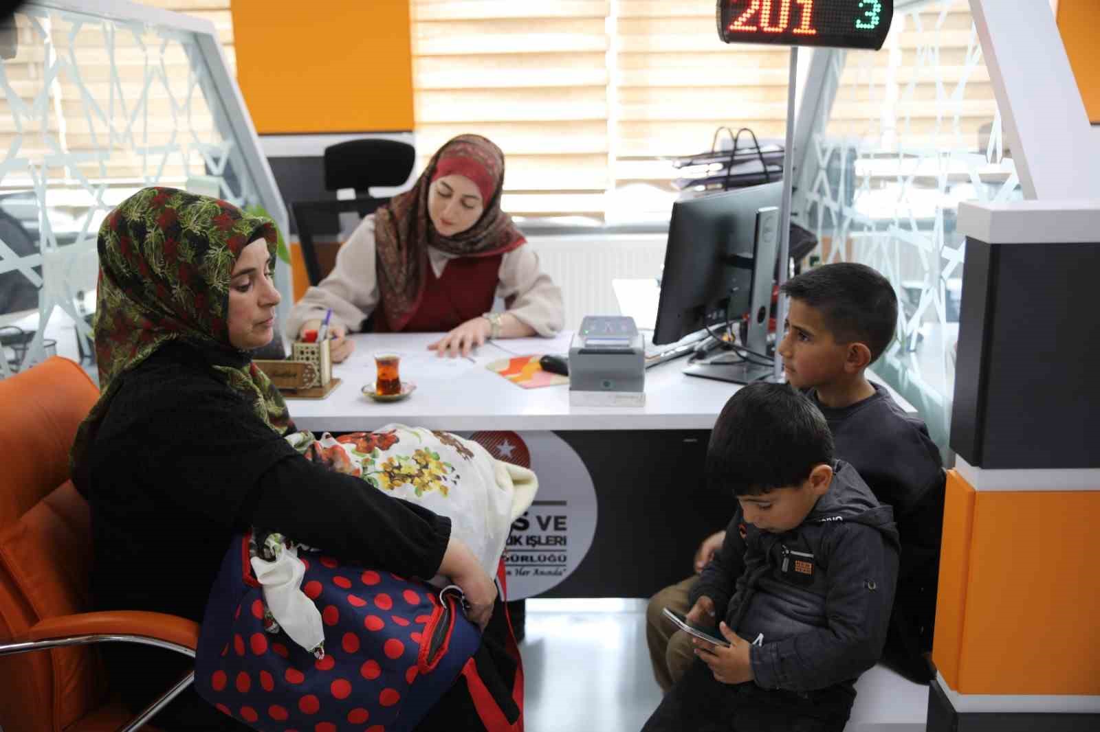 Muradiye’de “İlk Kimliğim, İlk Kitabım” projesi
