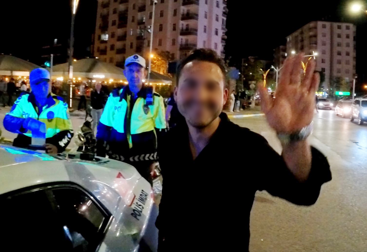 Plakasız ve Alkollü Yakalandı, Umursamaz Tavrıyla Şaşırttı