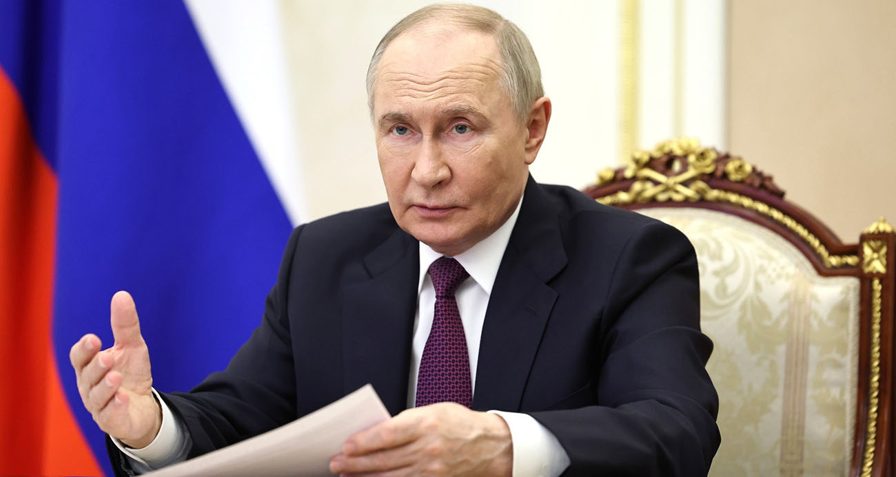 Putin: “Rus ordusu Ukrayna sınırında tampon bölge oluşturma görevi üzerinde çalışıyor”