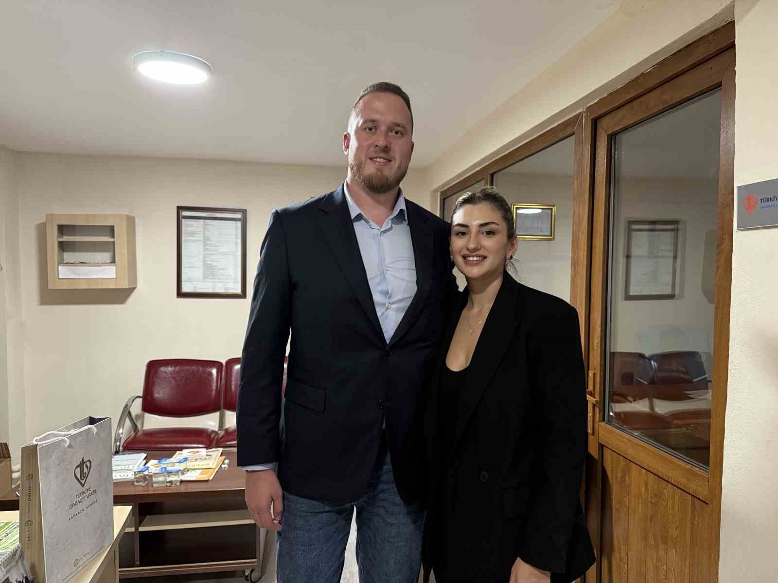 Sevdiği kadın için müslüman oldu: Yeni adı ‘Sinan’