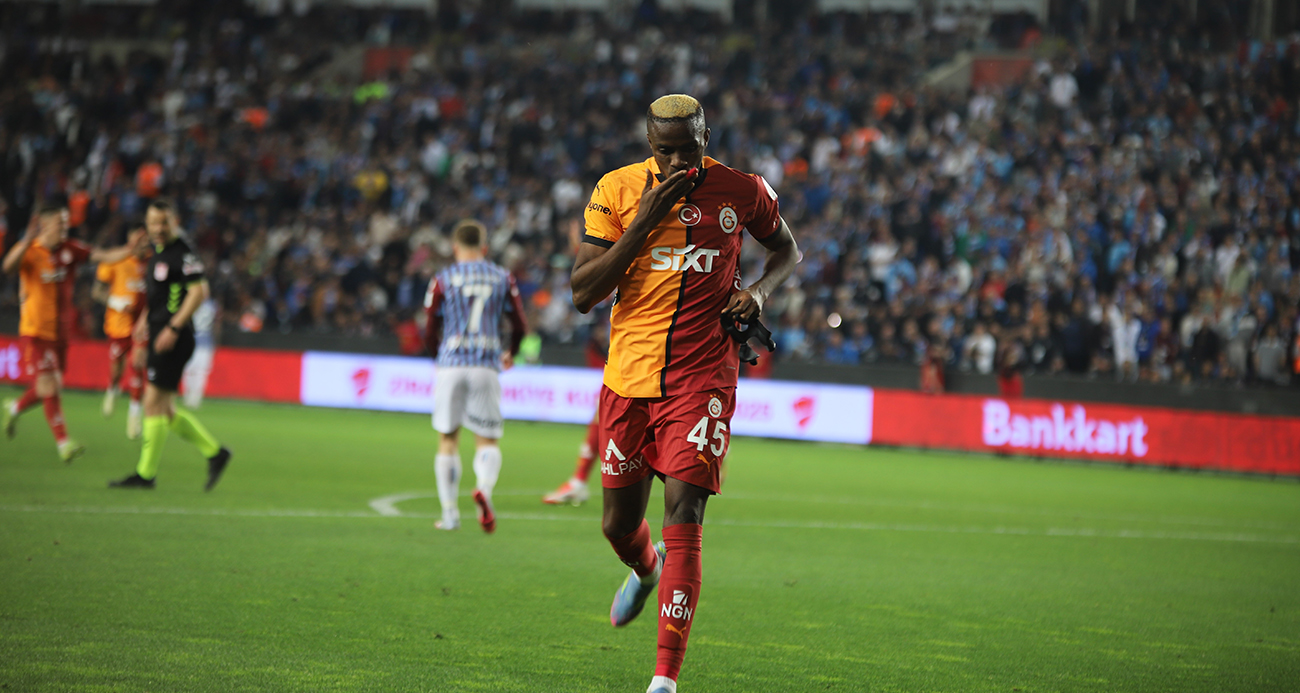 Victor Osimhen, Galatasaray tarihine geçti