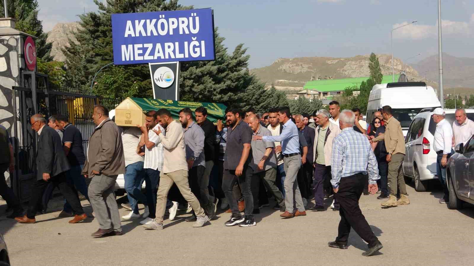 Vanlı Müdür Yardımcısına Acı Veda