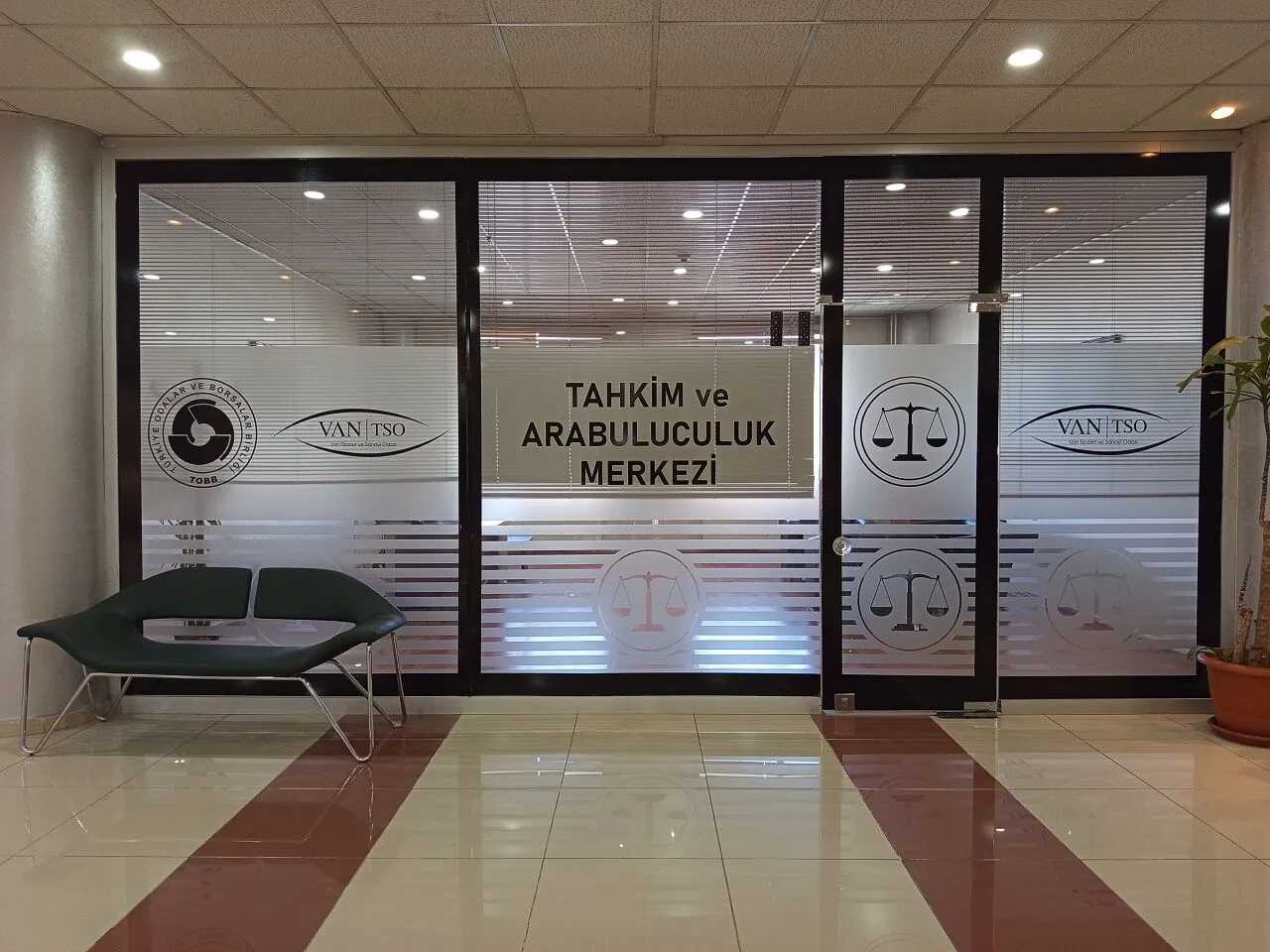 Doğu Anadolu’nun İlk Tahkim ve Arabuluculuk Merkezi Van’da Kuruldu