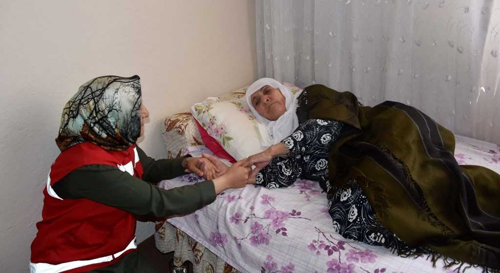 Destek Başladı: 5,4 milyar liralık Evde Bakım Yardımı hesaplara yatırılıyor!