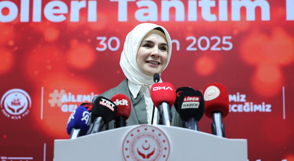 Bakan Göktaş açıkladı: Bu firmalar evleneceklere özel indiirm yapacak!