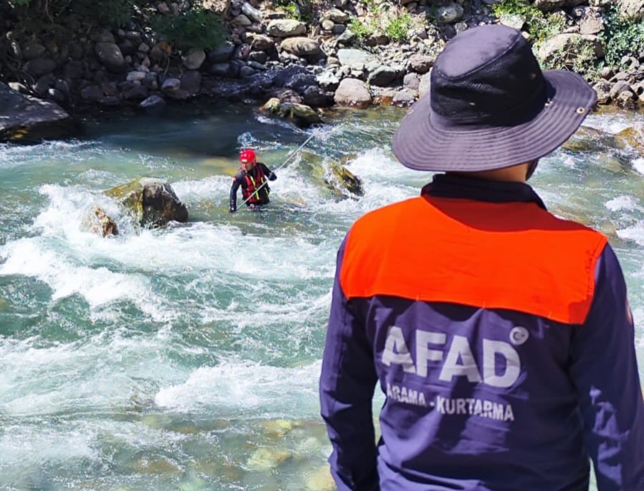 Yüksekova’da derede kaybolan şahsı arama çalışmaları yeniden başladı