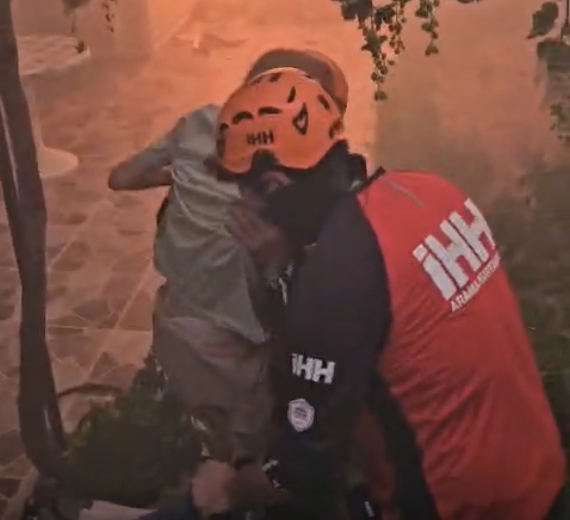 İzmir’deki yangından duygu dolu görüntüler