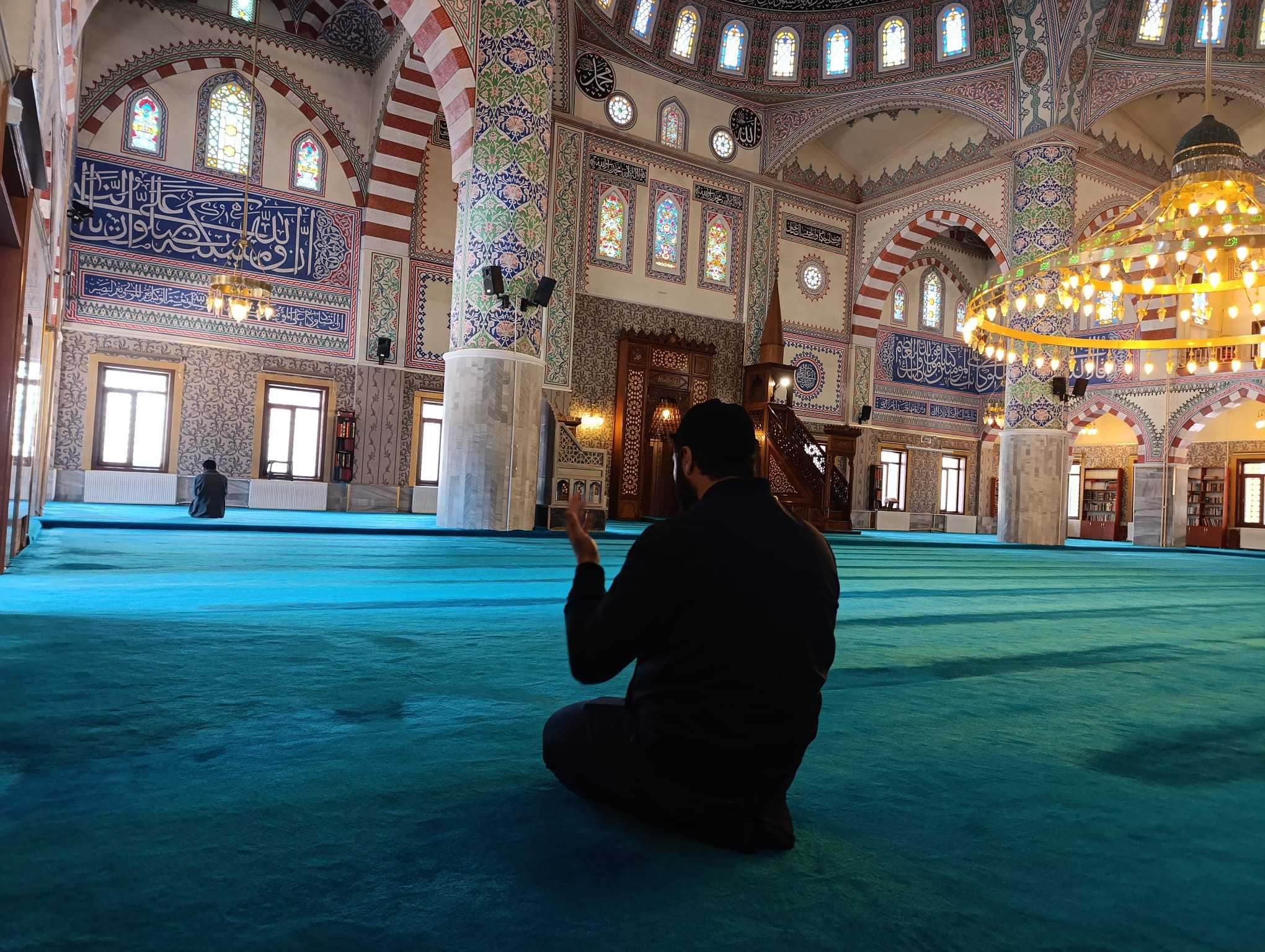 Dikkat! Teşrik Tekbirleri Başlıyor. Teşrik Tekbiri Nedir? Ne Zaman Getirilir?