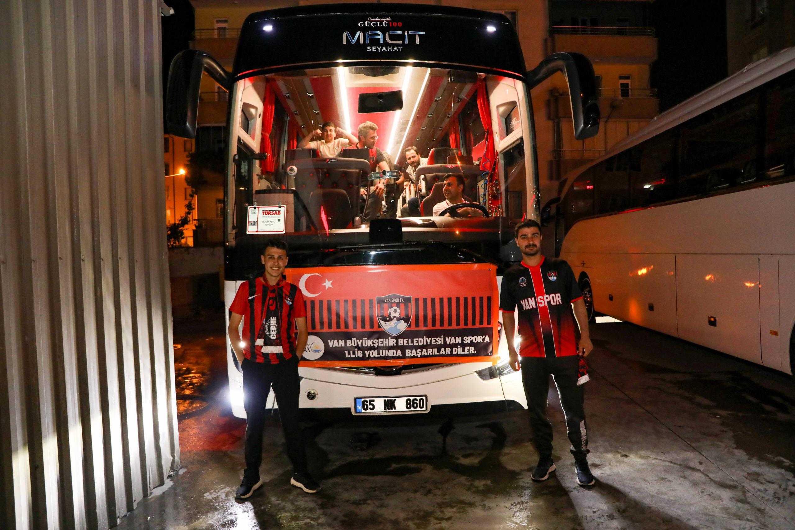 Vanspor’a Büyükşehir Morali: 60 Otobüsle Taraftar Desteği
