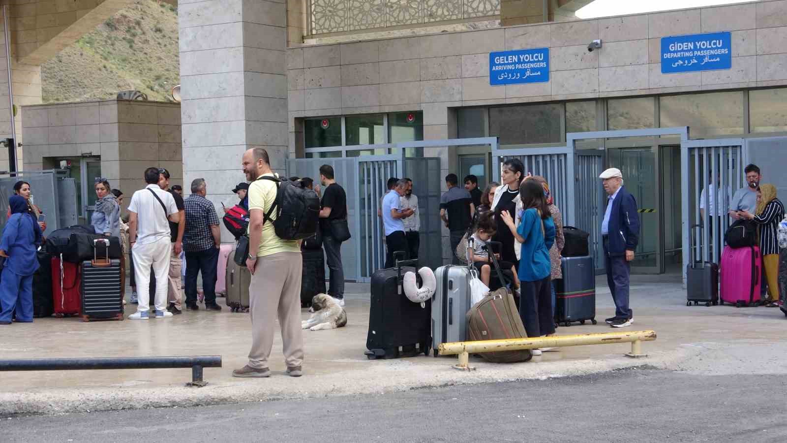 İran-İsrail çatışmasında 5’inci gün: Van’da sınırda hareketlilik azaldı