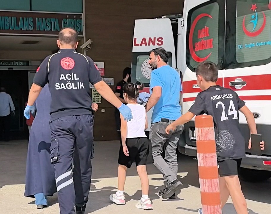 9 yaşındaki çocuğun diline bıçak saplandı