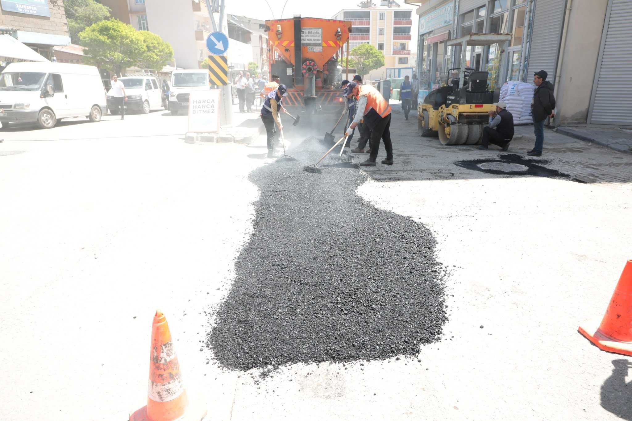 Özalp’ta çalışmalar sürüyor