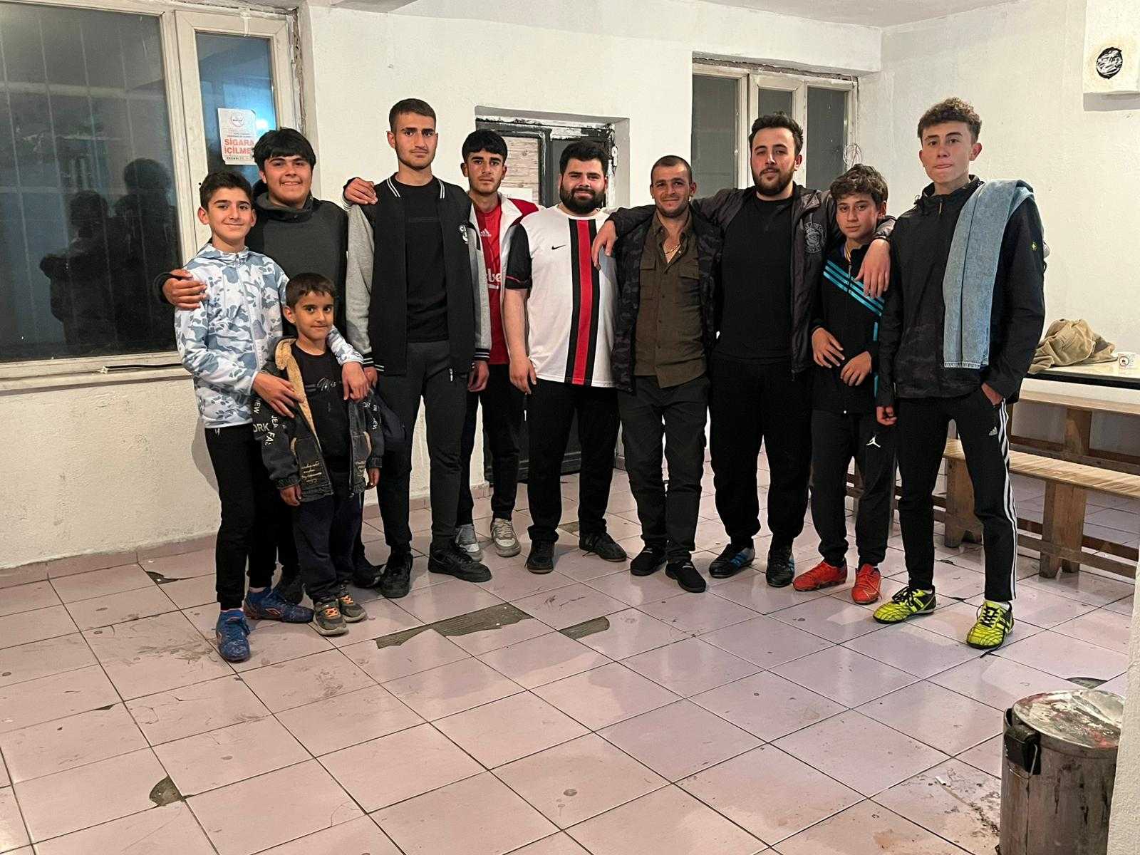 Van’da Din Görevlileri Gençlerle Halı Sahada Buluştu