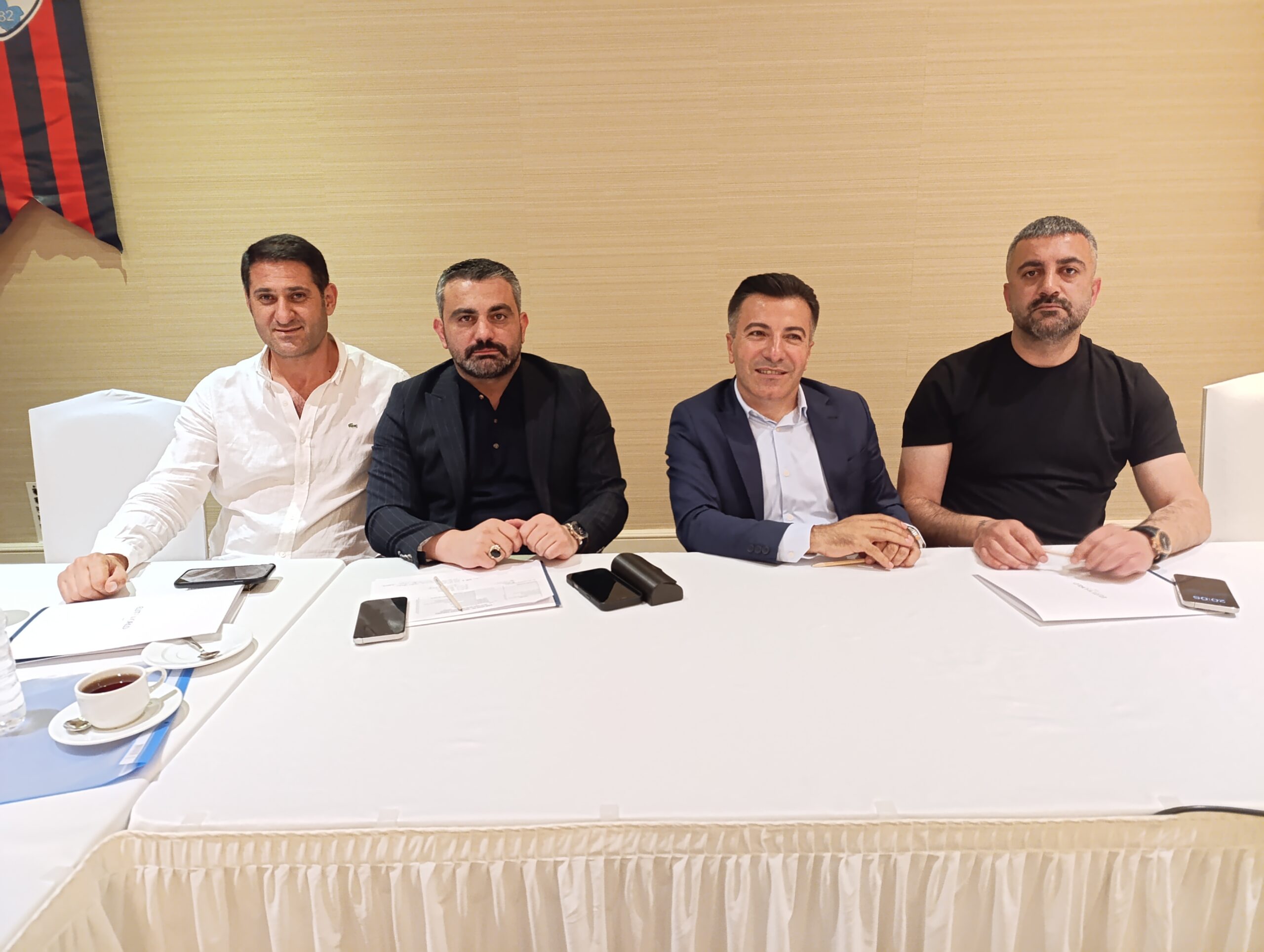 Vanspor FK’da Tarihi Dönüşüm: Başkan Temel’den Köklü Değişim Mesajları