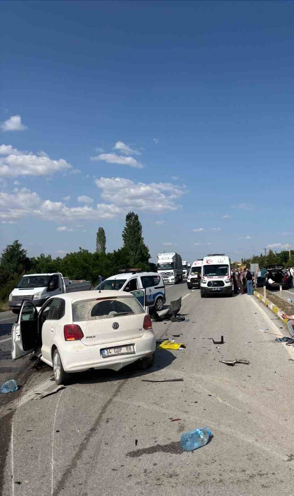 Afyonkarahisar’da  feci kaza: 1 ölü, 3 yaralı