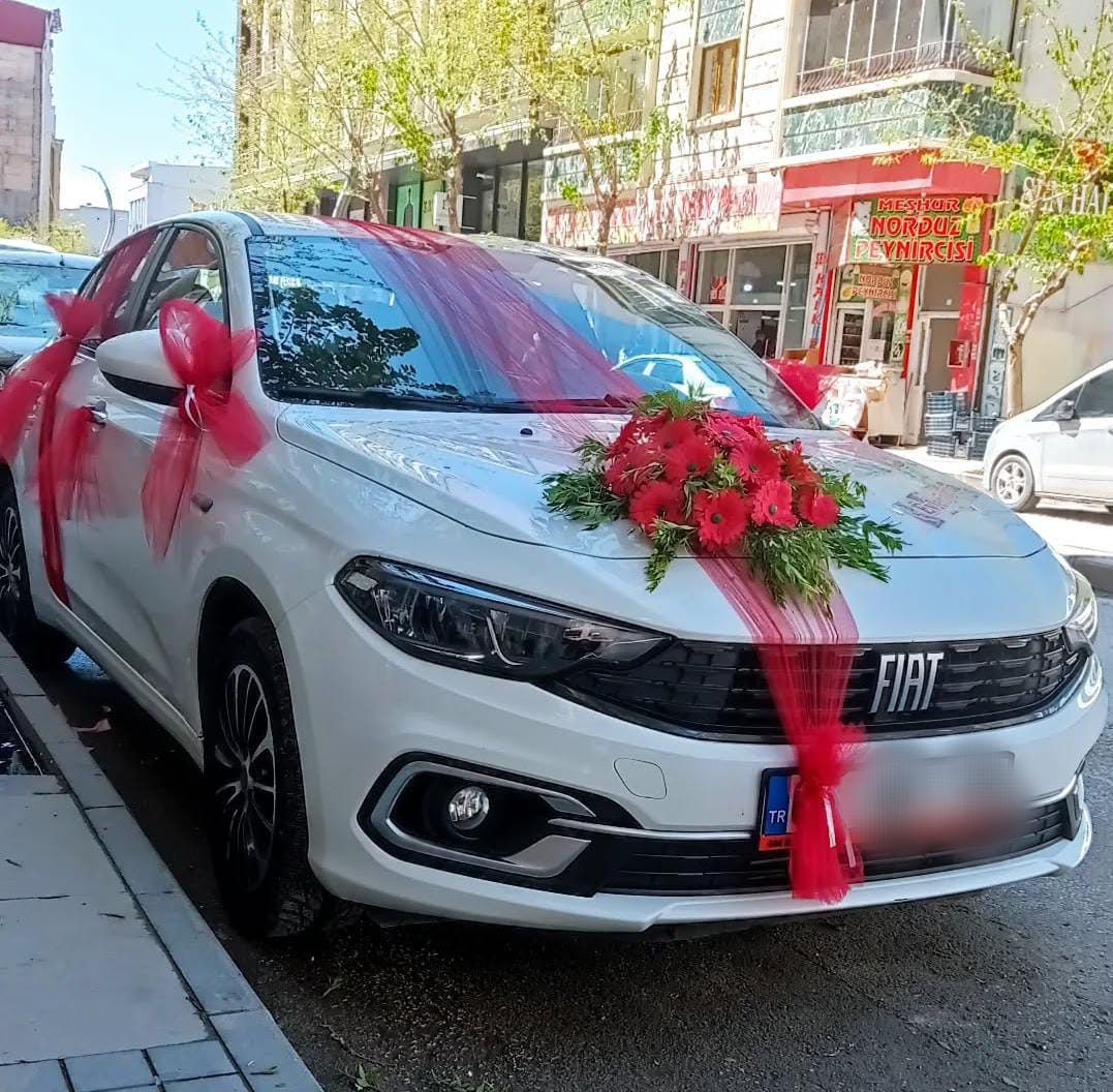Van’da Gelin Arabası Süslemelerine Yoğun İlgi