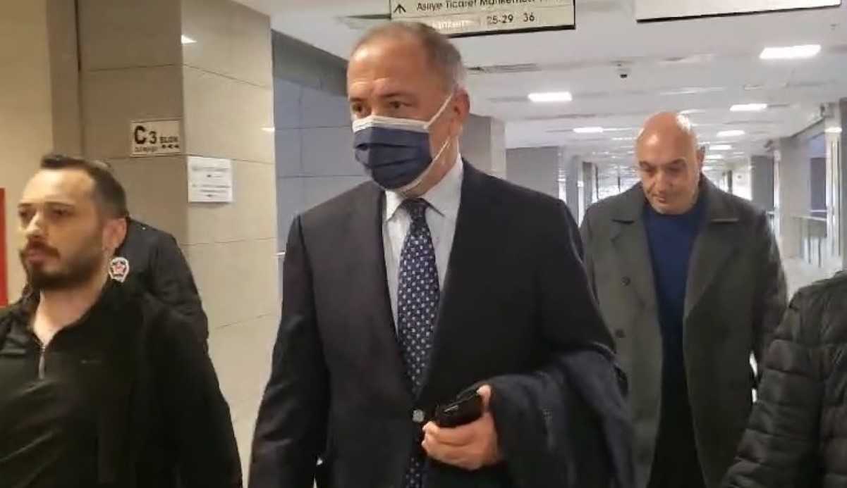 Vanlı ünlü gazeteci adliyeye sevk edildi