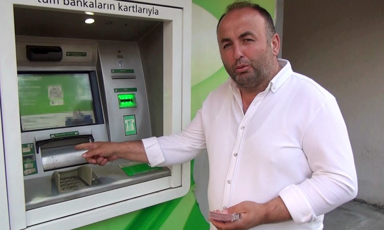 Bankamatiğe Para Yatırmaya Gitti, Binlerce Lira Buldu