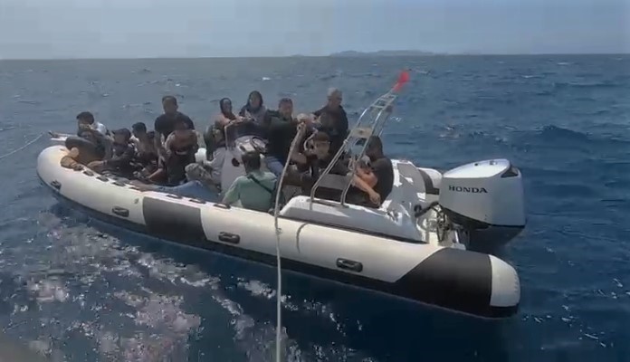 Didim Açıklarında 2’si Çocuk 15 Düzensiz Göçmen Kurtarıldı