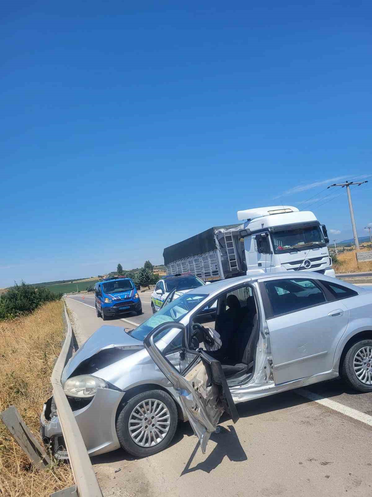 Dikkatsizlik kazaya sebep oldu: 5 yaralı