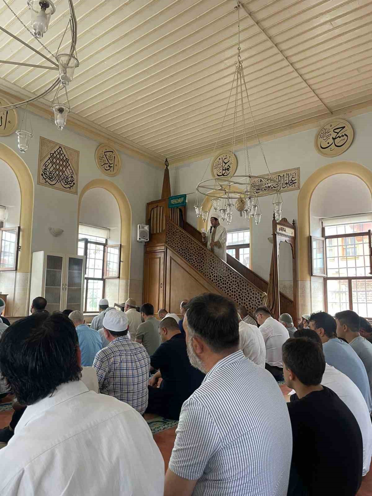 Diyanetten ’düğünde israf ve abartı’ hutbesi