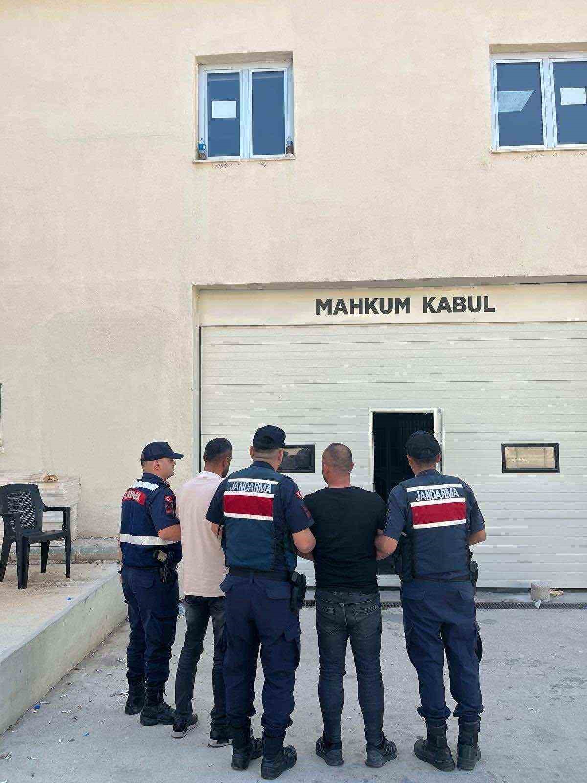 Düğünde Tehlikeli Gösteri! Havaya Ateş Açan Magandalar Yakalandı