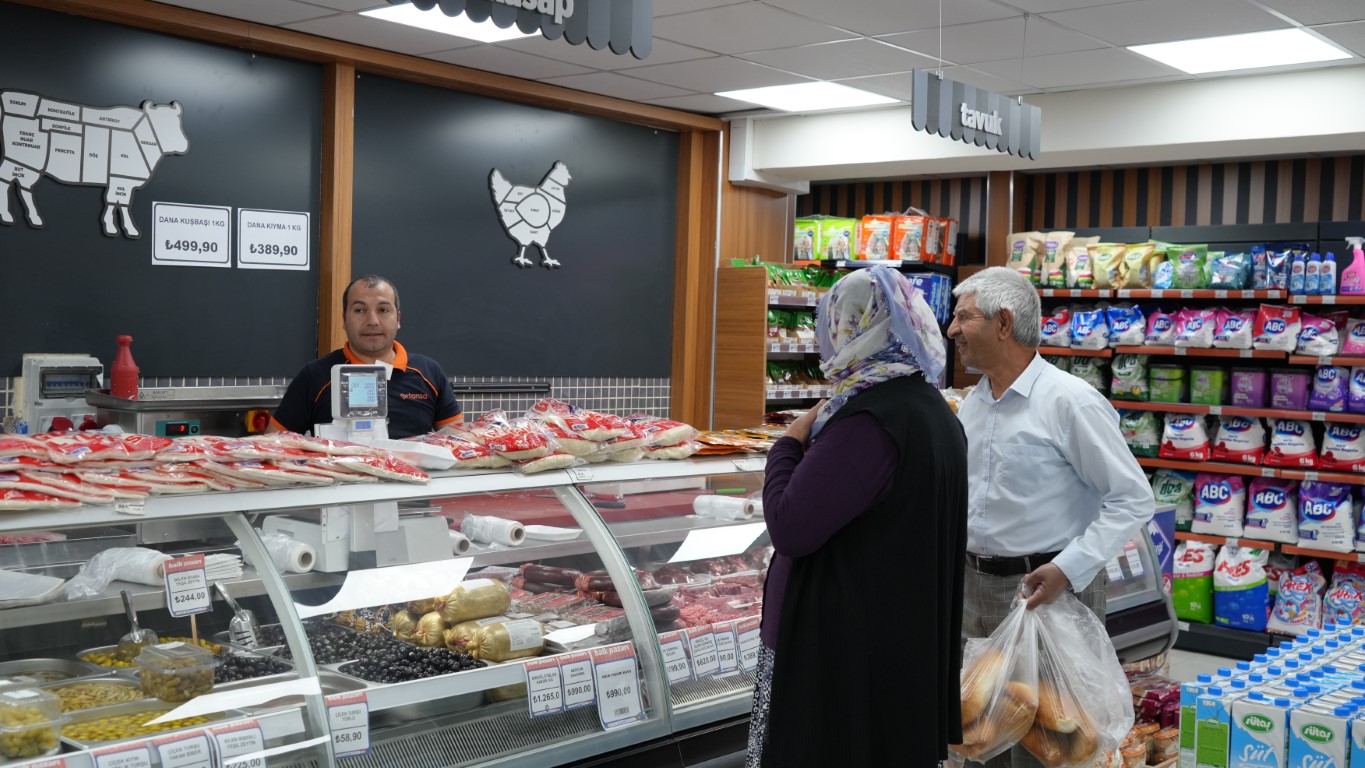 Erzurum’da belediyeden örnek olacak halk pazarı