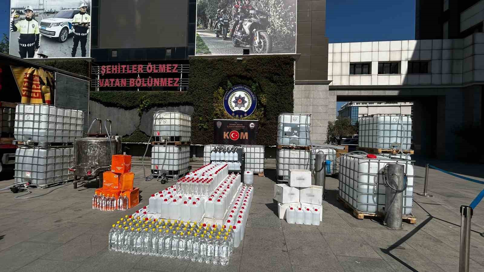 İstanbul’da 19 ton sahte alkol ele geçirildi