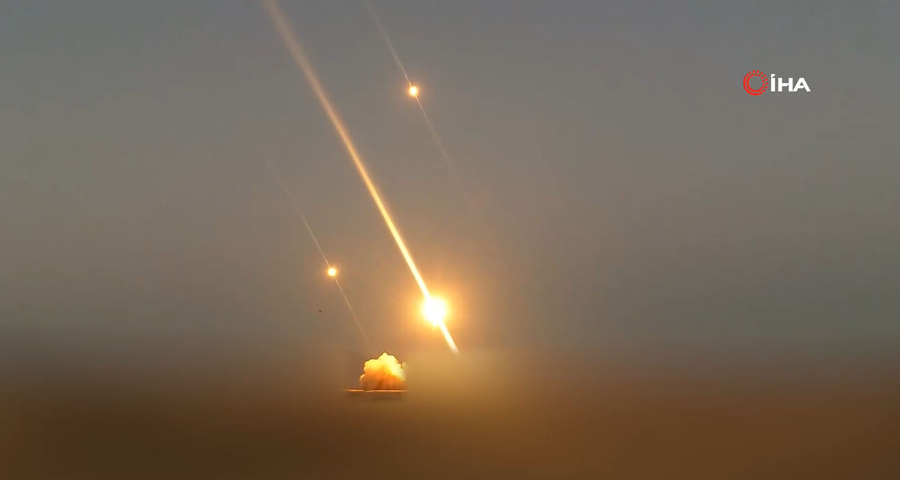 İran, Komuta Merkezini Vurduğu Anları Paylaştı